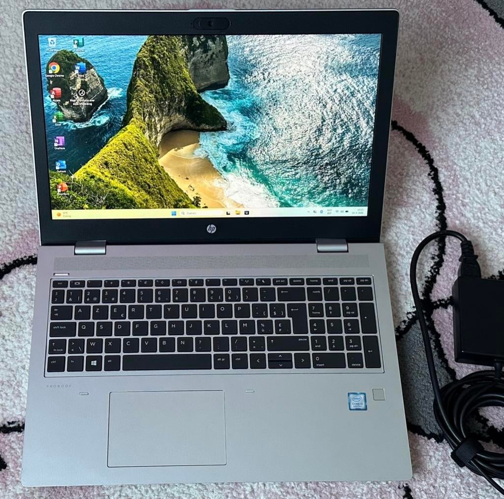 15.6”Hp/ i5-8250U/8gb ddr4/256gb ssd/Win 11/Office/, Computers en Software, Windows Laptops, Zo goed als nieuw, SSD, Ophalen