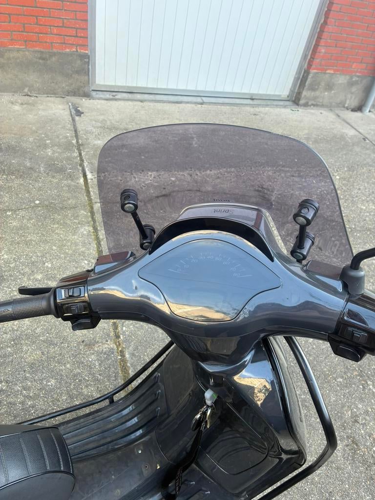 Vespa sprint, Motoren, Ophalen