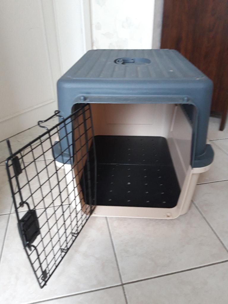 Reisbench hond, Dieren en Toebehoren, Ophalen, Zo goed als nieuw