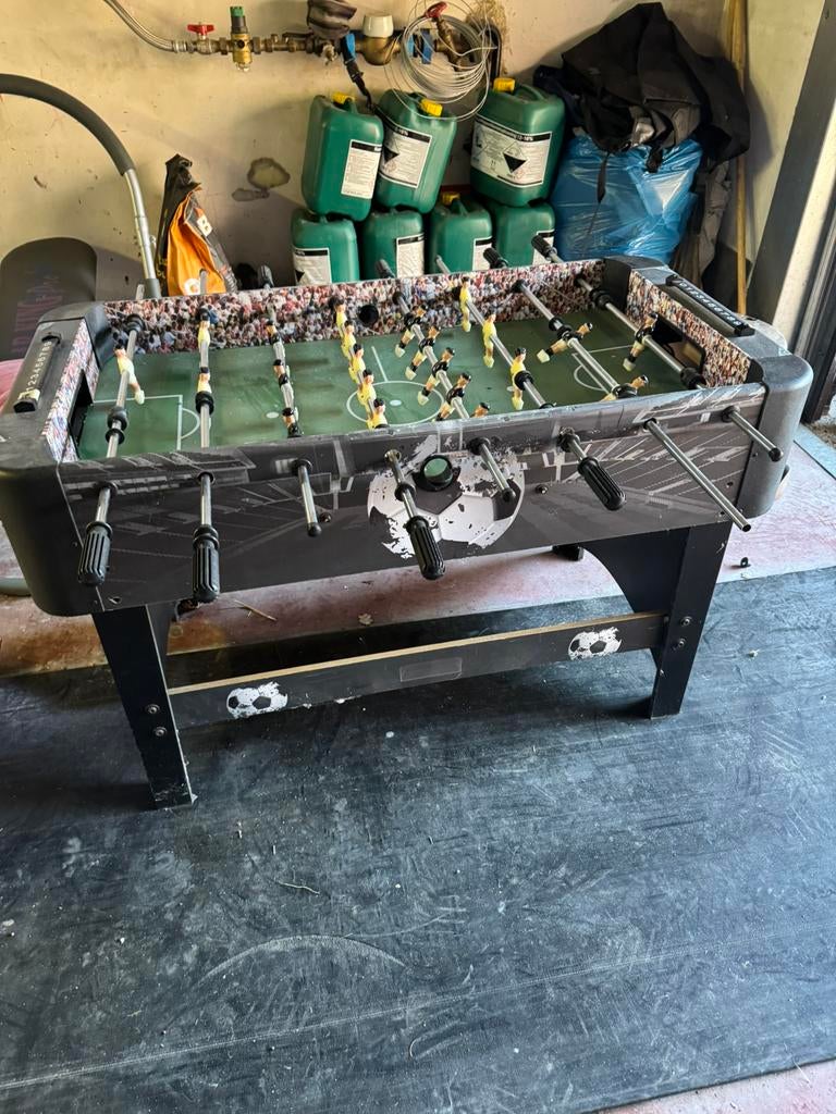 Voetbaltafel, Ophalen, Zo goed als nieuw