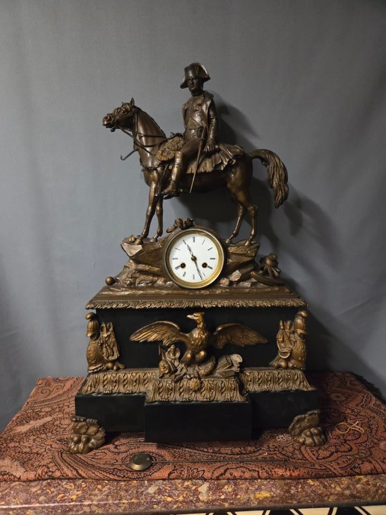 Très belle horloge de cheminée en bronze avec marbre Napoléo, Enlèvement