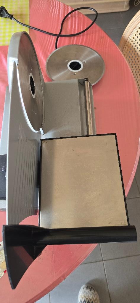 Sleuvengraver, Ophalen, Gebruikt, Bakkerij en Slagerij