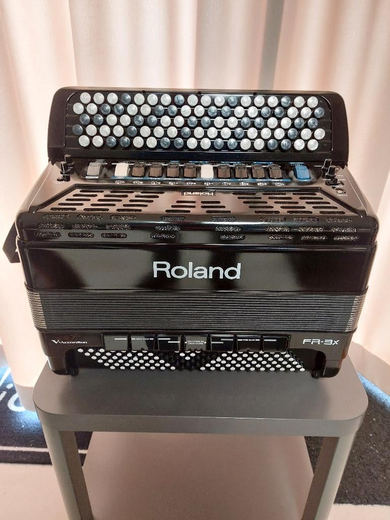 Roland FR-3Xb digitale V-accordeon met MIDI, Muziek en Instrumenten, Accordeons, Ophalen, Zo goed als nieuw, 120-bas, Knopaccordeon