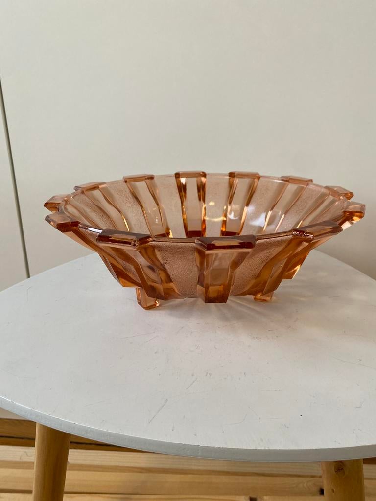 Coupe art deco en verre pressé moulé Scailmont, Antiquités & Art, Enlèvement ou Envoi