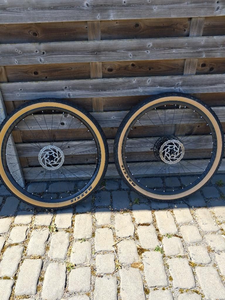 NOUVELLES roues VTT Bontrager, Enlèvement ou Envoi