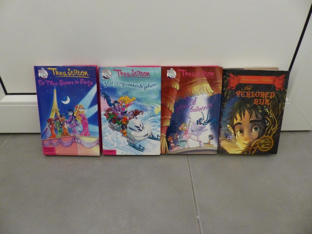 Boeken Thea & Geronimo Stilton, Boeken, Ophalen of Verzenden, Zo goed als nieuw