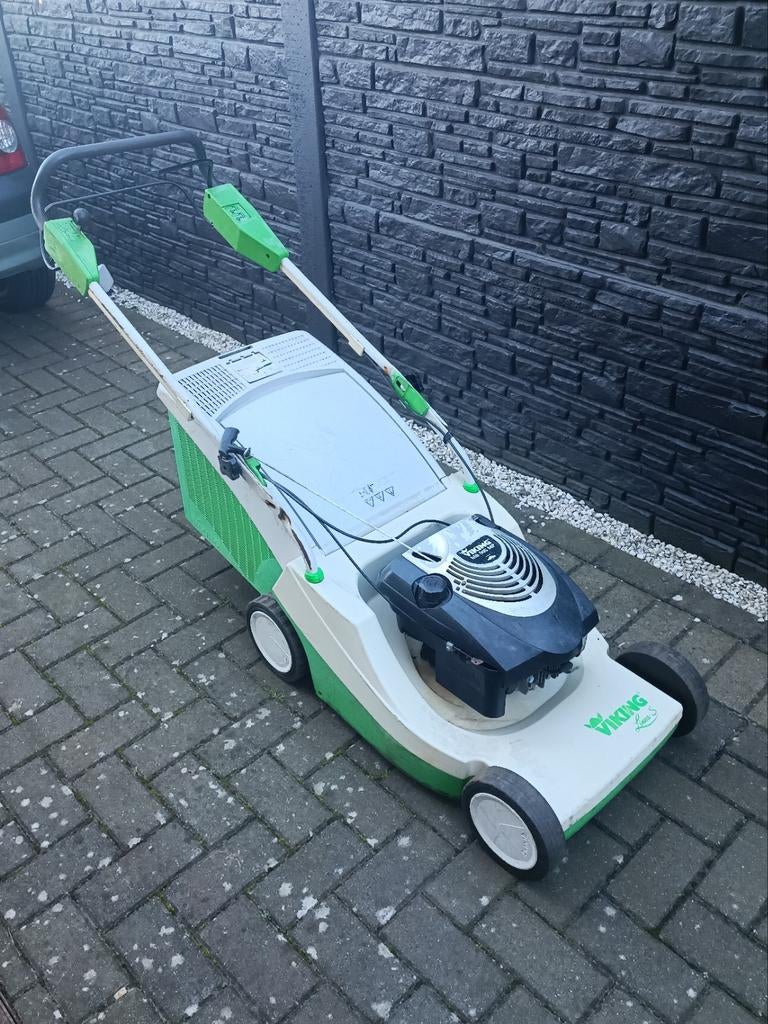 Viking grasmaaier zelftrekker, Tuin en Terras, Ophalen