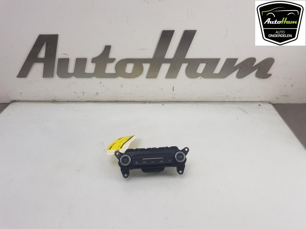 RADIOBEDIENING PANEEL Ford Transit Courier (01-2014/12-2023), Auto-onderdelen, Gebruikt, Ford