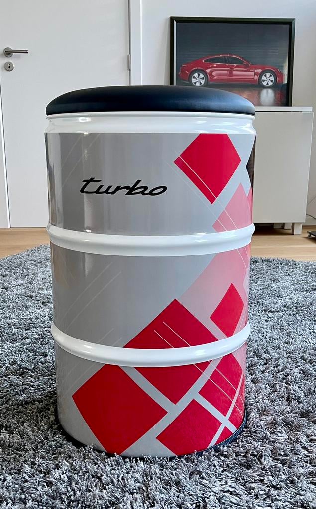 Tabouret bar Porsche “Turbo No. 1” – intérieur & extérieur, Maison & Meubles, Enlèvement ou Envoi, Comme neuf