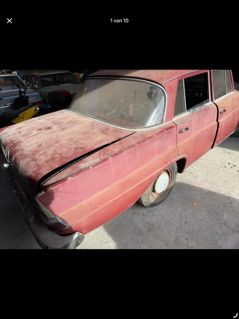 W110 voor onderdelen restauratie, Enlèvement, Avant