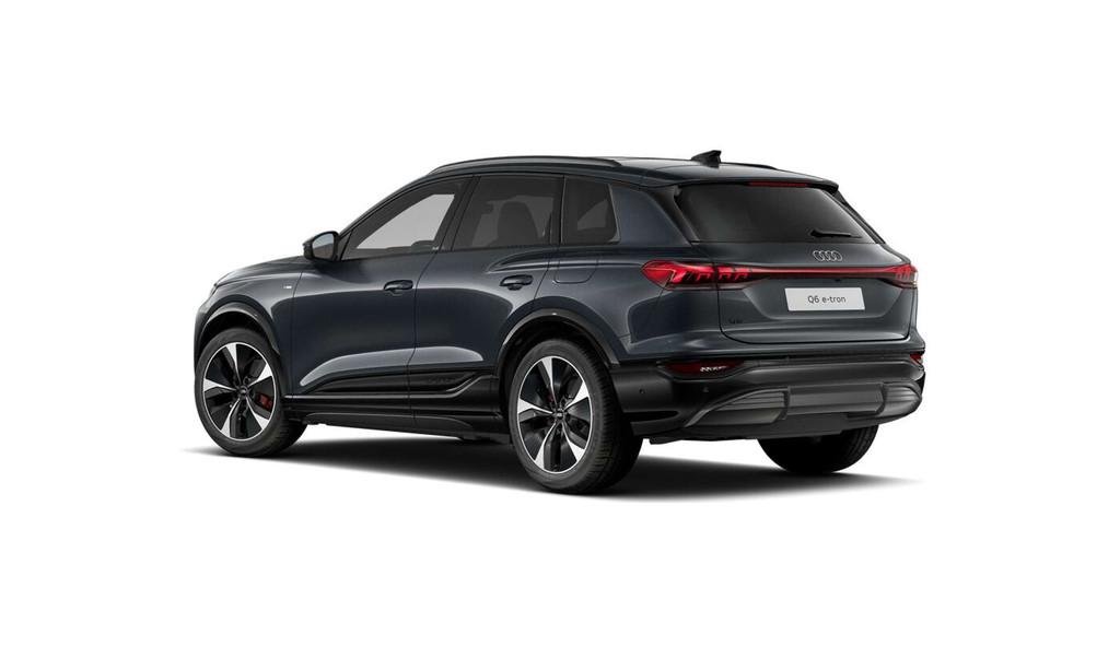 Audi Q6 e-tron Q6 e-Tron S-line I Airsus I Pano I HUD I 360, Auto's, Audi, Gebruikt, Zwart, Leder, 5 zetels