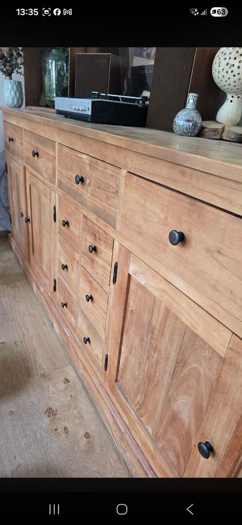 Buffet en teck, Enlèvement, Teck