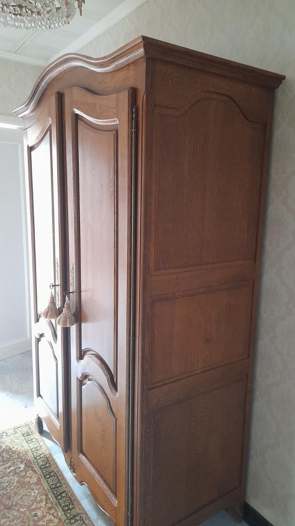 Te koop regio Tienen Massief eiken kast, Ophalen