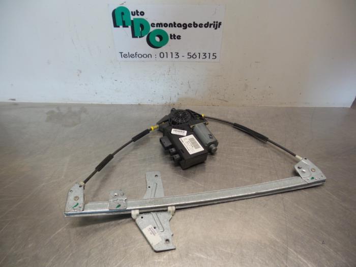 Ruitmechaniek 4Deurs rechts-voor van een Peugeot 307, Gebruikt, -, -, Ophalen of Verzenden