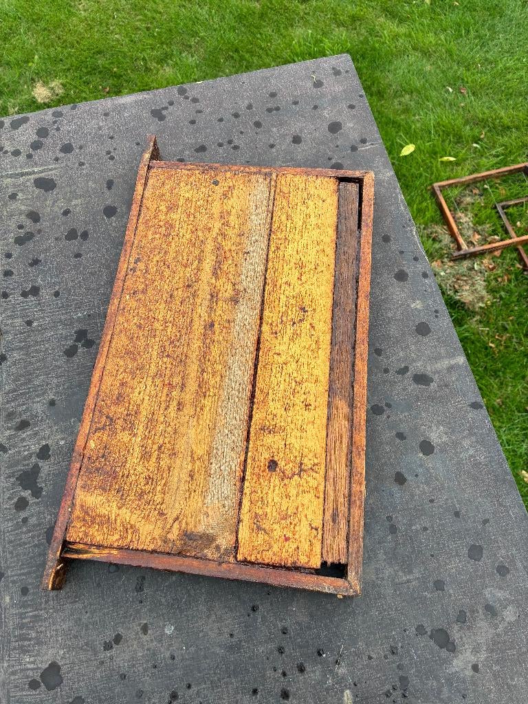 Materiaal voor bijen, Dieren en Toebehoren, Maart, Geslacht onbekend