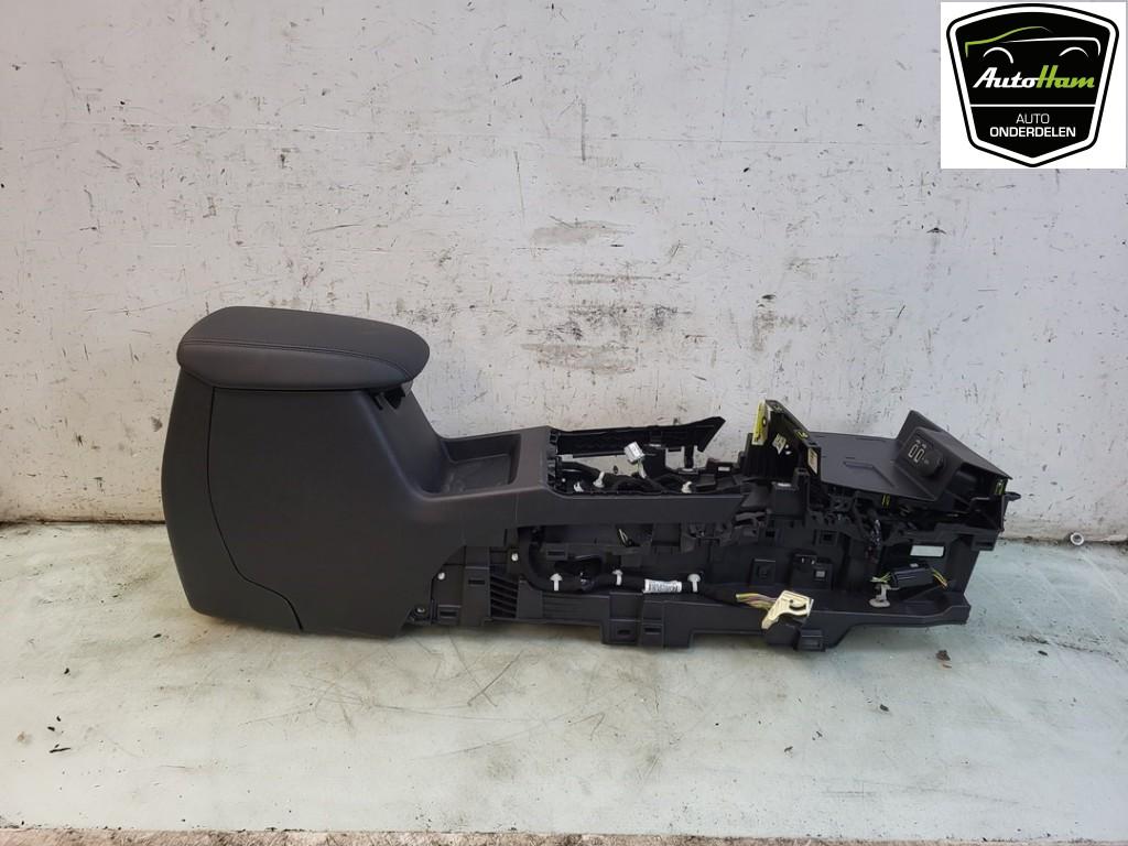 ACCOUDOIR CENTRAL Ford Kuga III (DFK) (01-2019/-), Utilisé, Ford