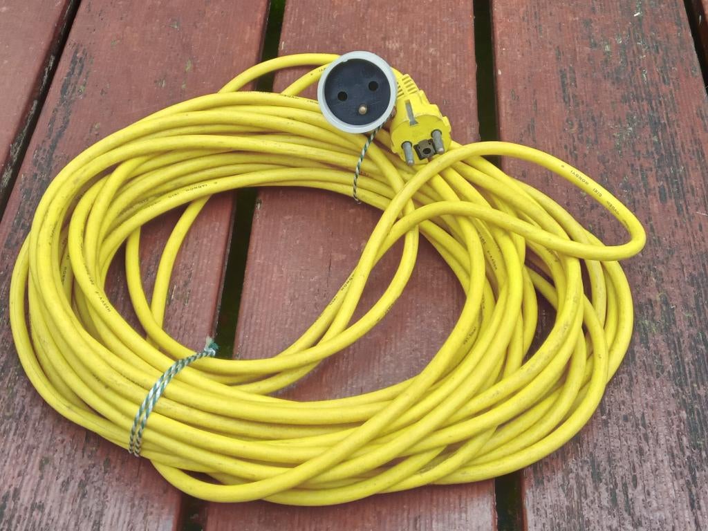 Verlengkabel 3 G 1,5mm² met lengte van 18 m, Ophalen of Verzenden, Gebruikt, Kabel of Snoer