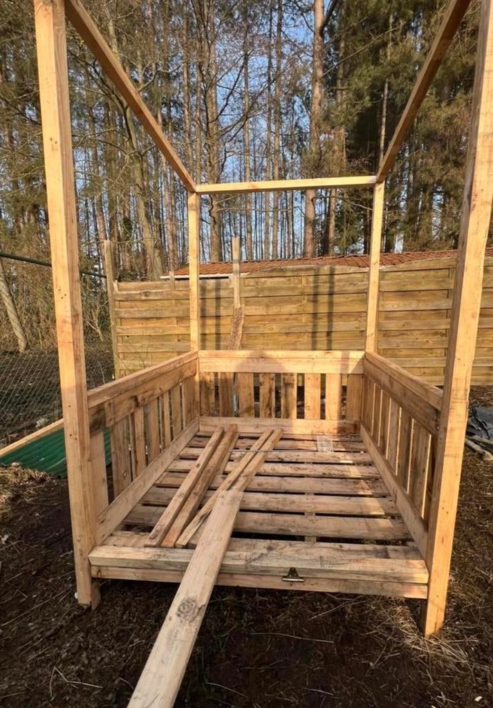 Zadelkasten en hooiruiven op maat gemaakt, Accessoires, 4 paarden of pony's of meer