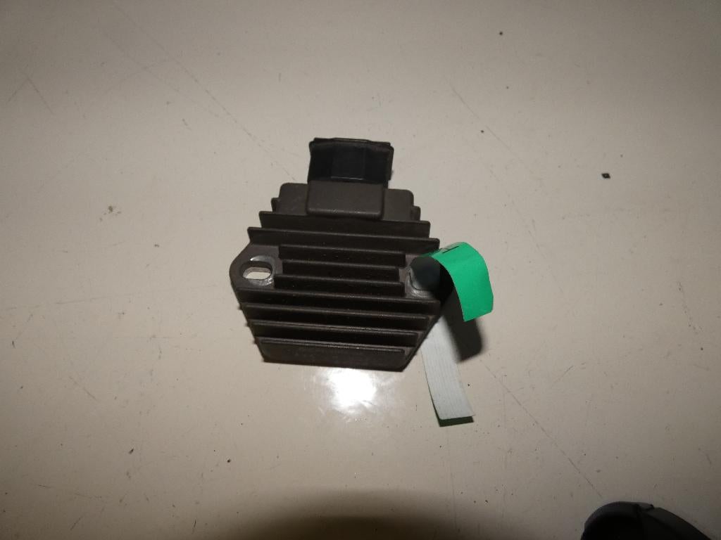 honda cbf600 hornet pc36 spanningsregelaar, Motos, Enlèvement ou Envoi, Utilisé