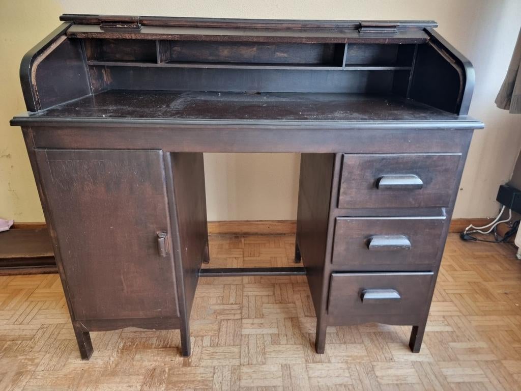Oude bureau, Ophalen
