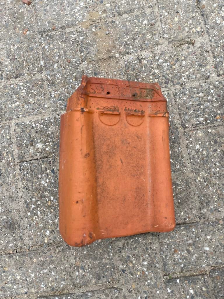 Pottelberg hoekpan / kantpan enkele sluiting, Doe-het-zelf en Bouw, Dakpannen en Dakbedekking, Ophalen, Gebruikt