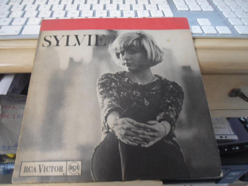Ancien 45 tours Sylvie Vartan Très Bon état 1966, Enlèvement ou Envoi, Single, Autres genres, Utilisé