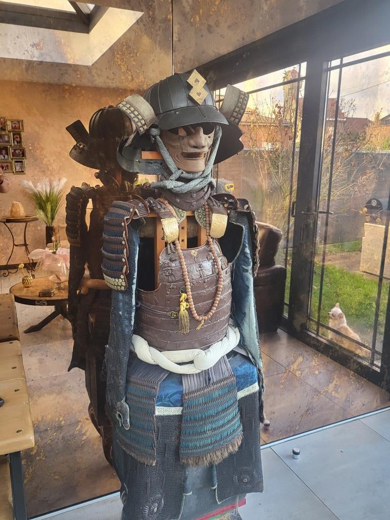 Authentique armure de Samourai yoroi +/- 425 ans, Collections, Enlèvement ou Envoi, Autres, Épée ou sabre