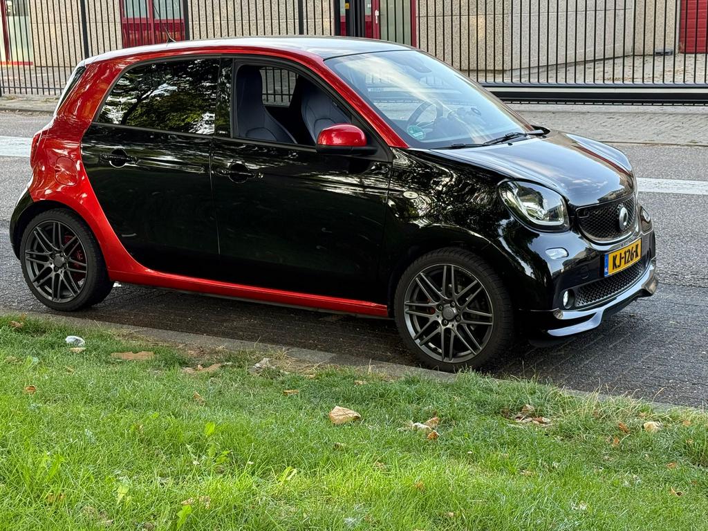SMART FORFOUR PRIME BRABUS turbo 90 PK, Autos, Smart, Particulier, ForFour, ABS, Phares directionnels, Airbags, Air conditionné
