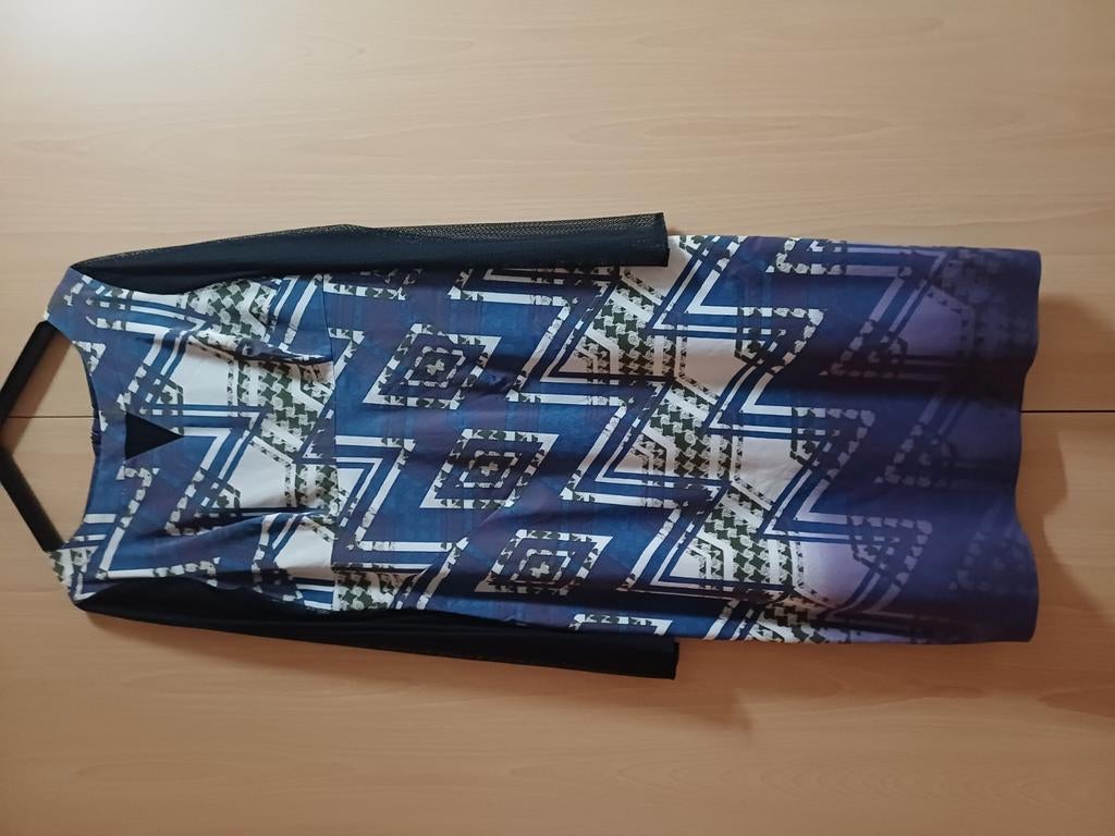 Jurk Karen Millen, Enlèvement ou Envoi, Comme neuf, Taille 38/40 (M)