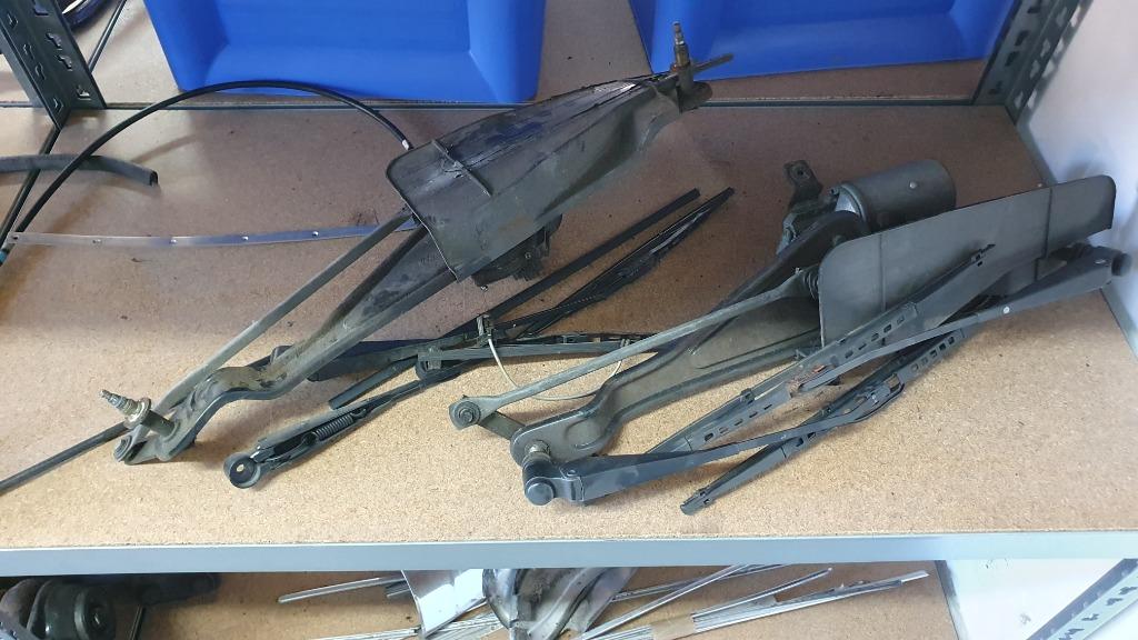 VW Cox 1303 – 2 ensembles moteur d’essuie-glace + bras, Autos : Pièces & Accessoires, Enlèvement, Utilisé, Volkswagen