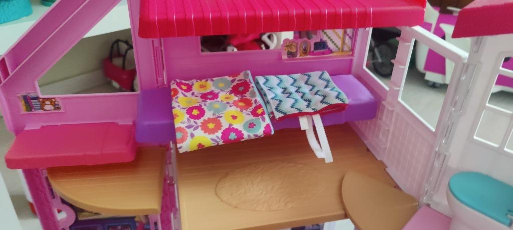 Barbie house als nieuw, Kinderen en Baby's, Speelgoed | Poppenhuizen, Ophalen, Zo goed als nieuw, Poppenhuis