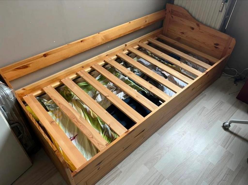 Eenpersoonsbed 90x200 cm met opbergruimte., Huis en Inrichting, Slaapkamer | Bedden, Ophalen, 90 cm, Eenpersoons, Steigerhout
