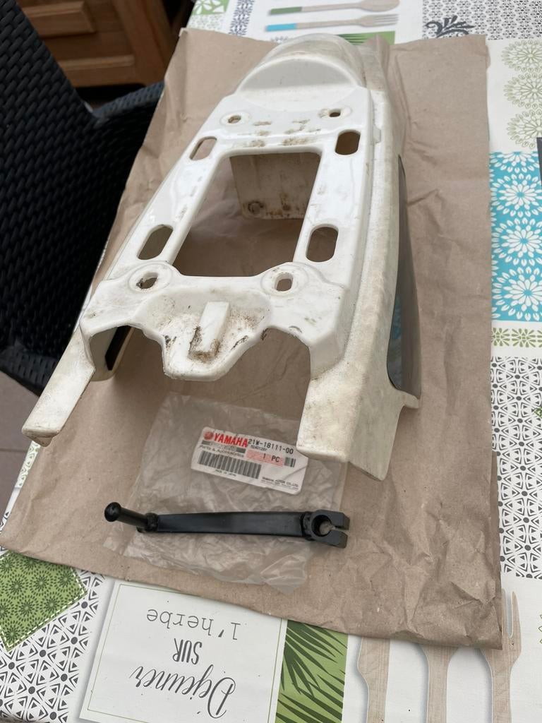 YAMAHA PW50 GARDE BOUE ARRIÈRE PW80 SÉLECTEUR