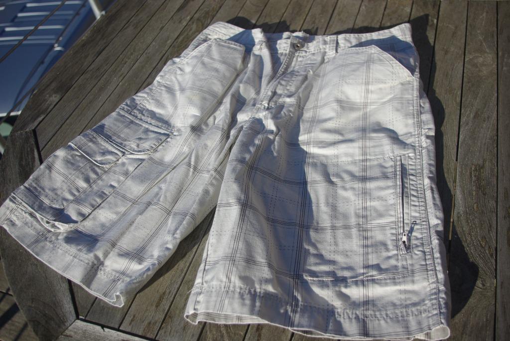 Bermuda Tribord 42, Enlèvement ou Envoi, Autres couleurs, Porté, Taille 46 (S) ou plus petite