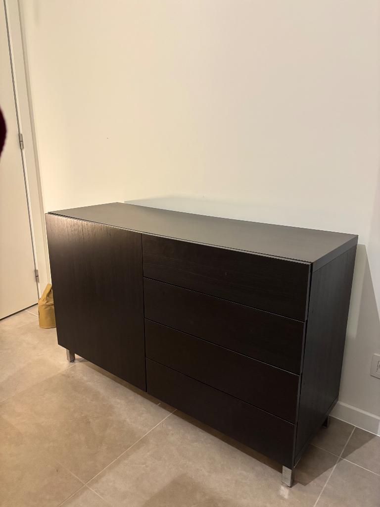 Unité murale Besta, 25 à 50 cm, Avec tablette(s), Comme neuf, Enlèvement