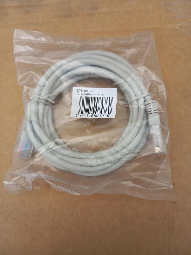câble Internet UTP 2 m, Enlèvement, Neuf