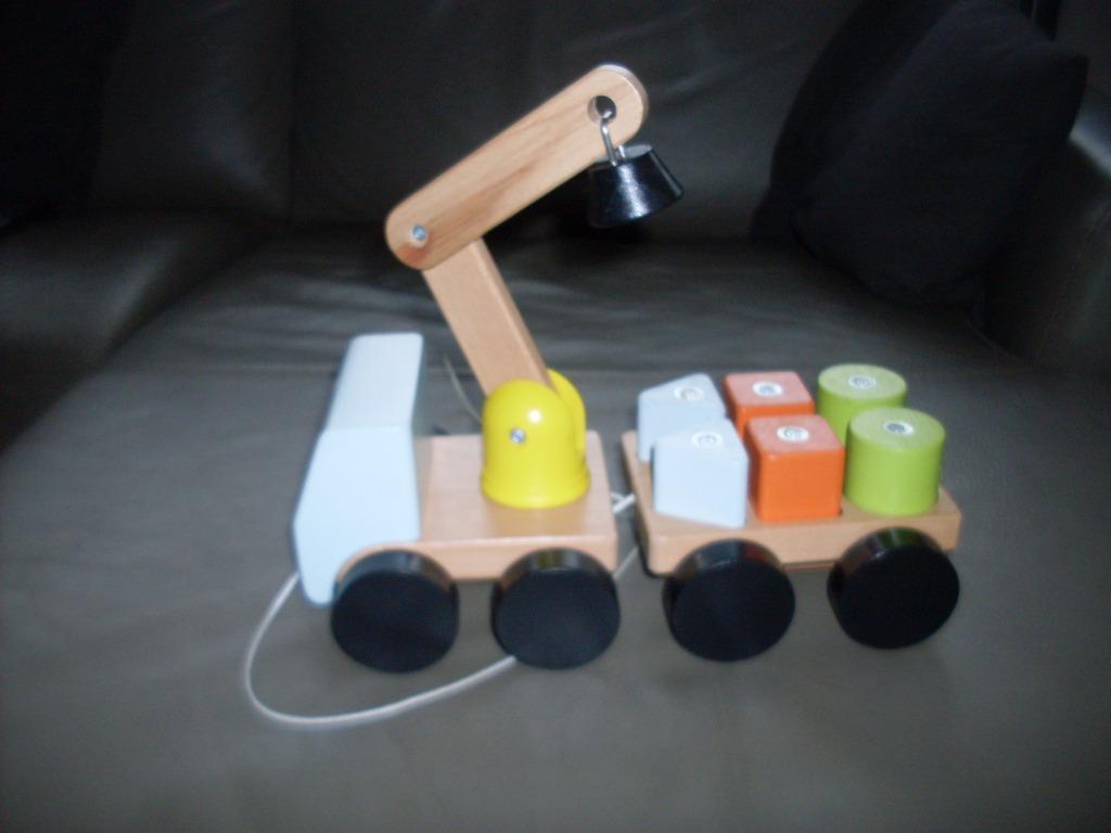 Vrachtwagen met hijskraan en aanhangwagen, Kinderen en Baby's, Ophalen of Verzenden, Zo goed als nieuw, Duw- of Trekspeelgoed