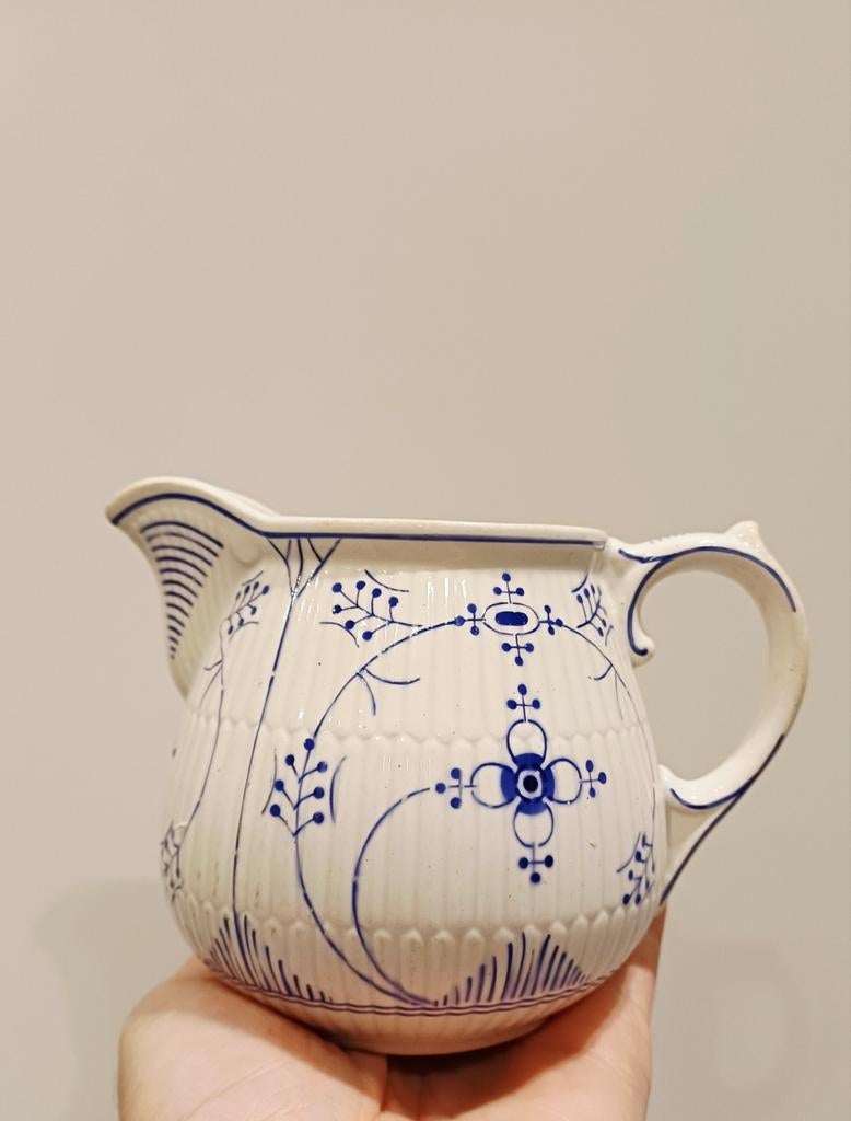 Grand pot à lait Société ceramique Maastricht, Antiquités & Art, Enlèvement ou Envoi