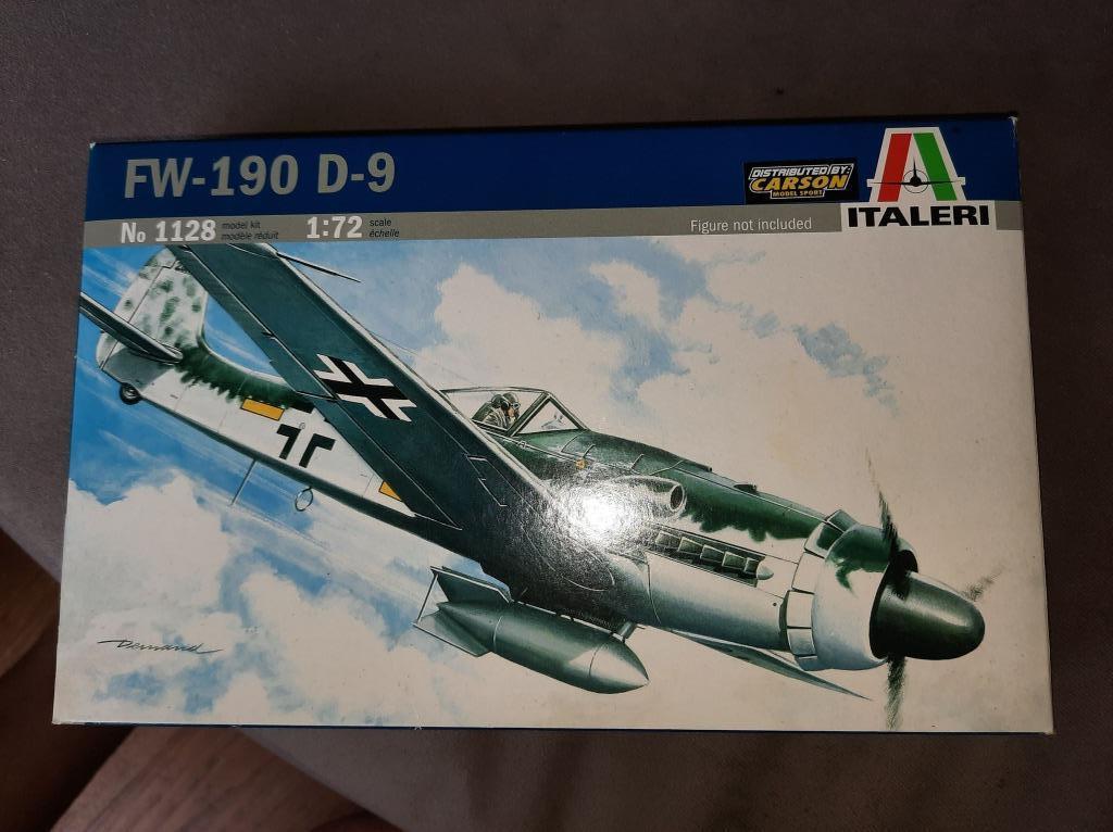 FW-190 D 9 1/72 en italique, Hobby & Loisirs créatifs, Modélisme | Avions & Hélicoptères, Comme neuf, Avion, 1:72 à 1:144, Italeri