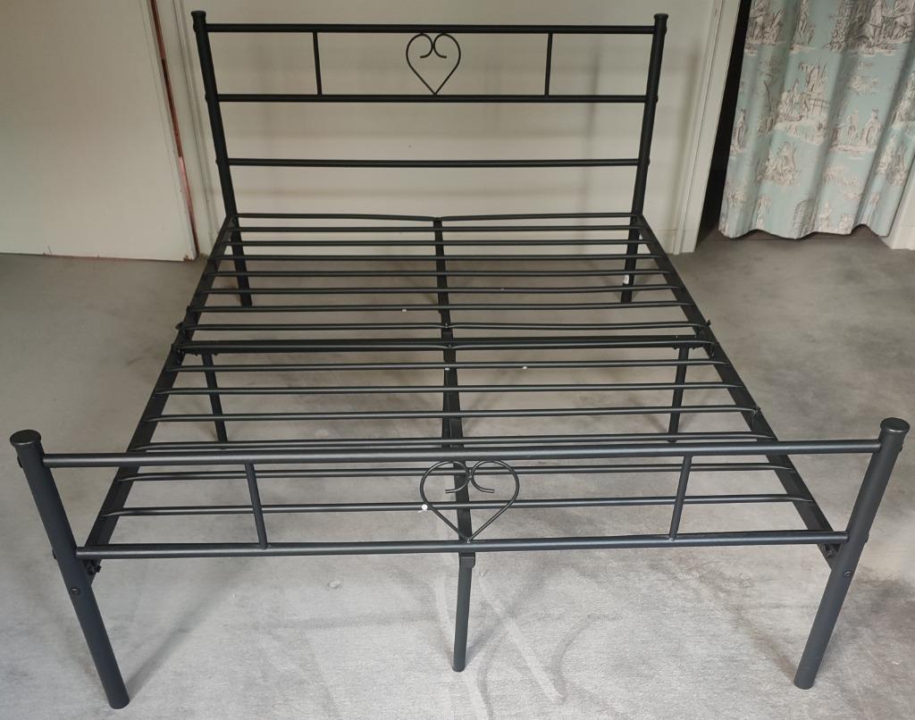 HJ Lit Adulte contemporain en métal noir, Maison & Meubles, Contemporain, Enlèvement, Métal, 190 cm ou moins