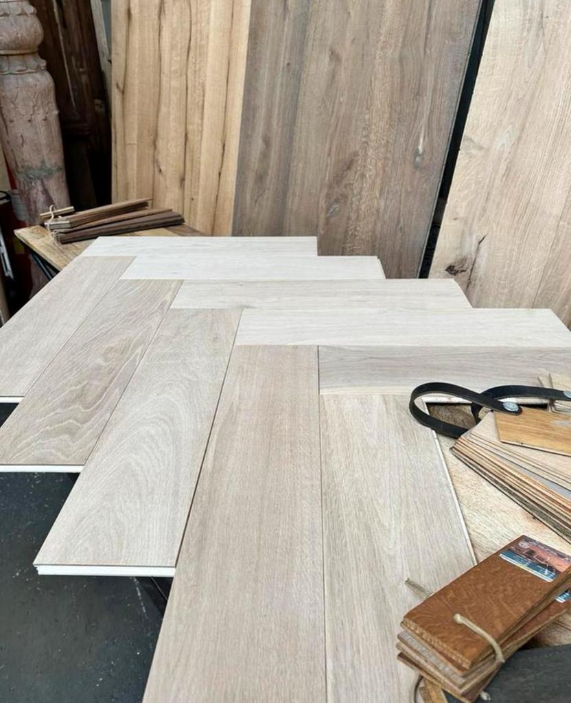 Groot assortiment Bourgondische dallen parket vloeren, Ophalen of Verzenden, Zo goed als nieuw