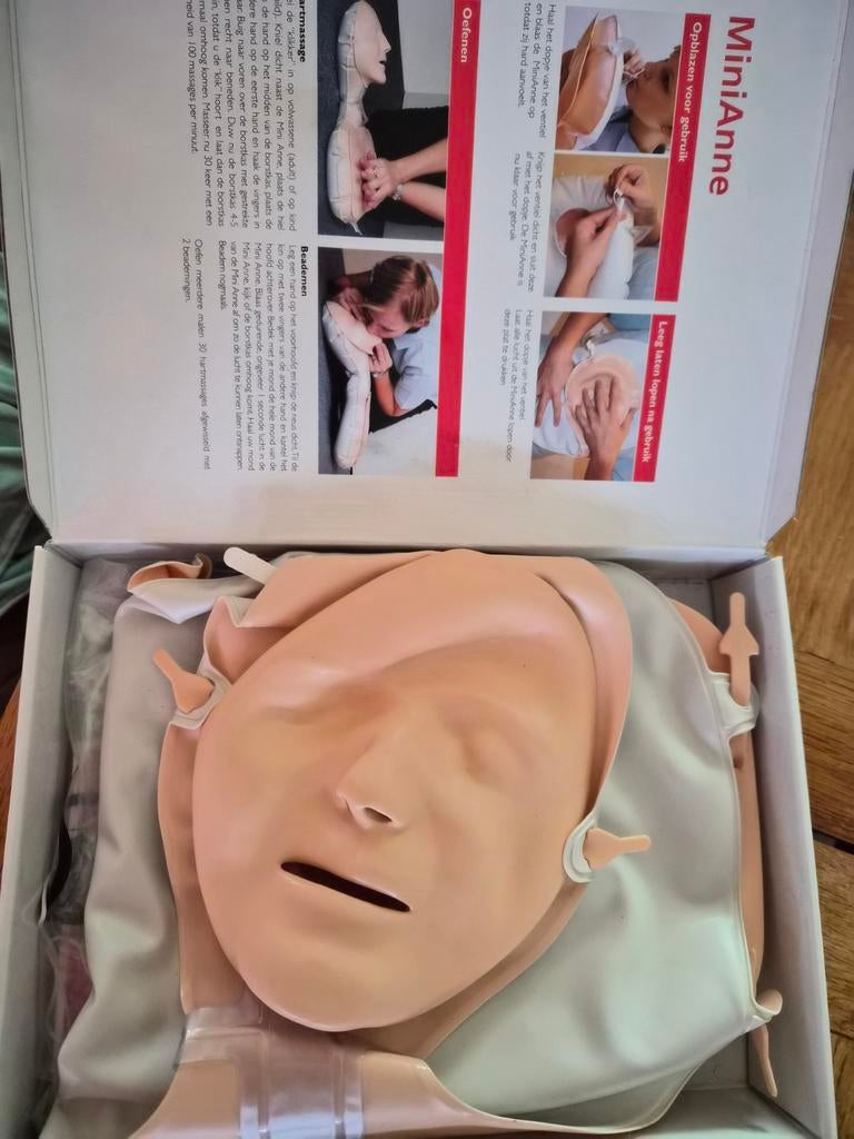 Mini Anne voor oefenen reanimatie nieuw, Ophalen of Verzenden