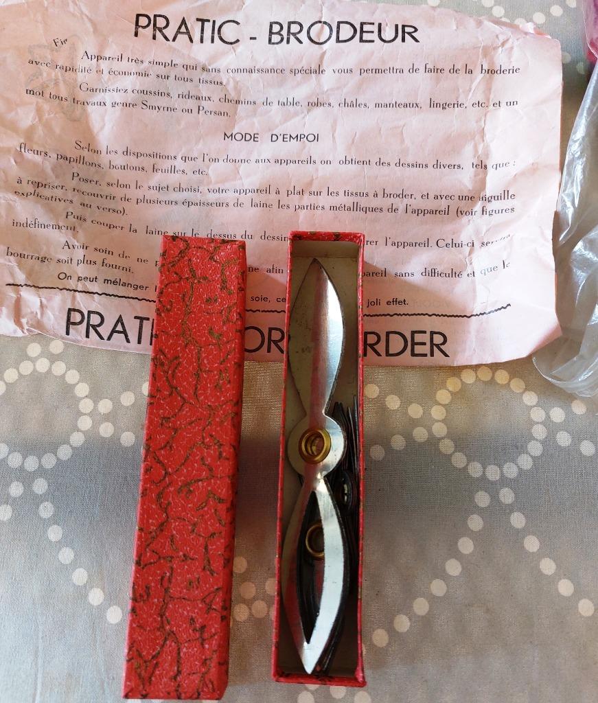 Vintage apparaat met Pratic-embroidery, Ophalen, Zo goed als nieuw, Onderdeel of Accessoires