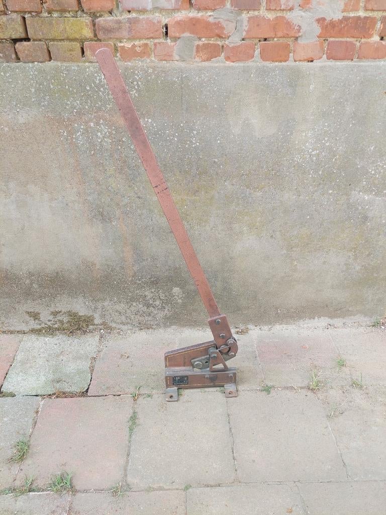 Knipschaar, Ophalen, Zo goed als nieuw