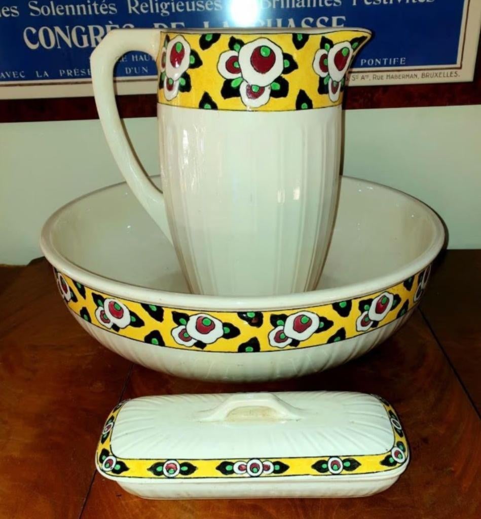 Bosh La Louviere B.F.K. Lison D 780 Milda Catteau collection, Antiek en Kunst, Antiek | Keramiek en Aardewerk, Ophalen