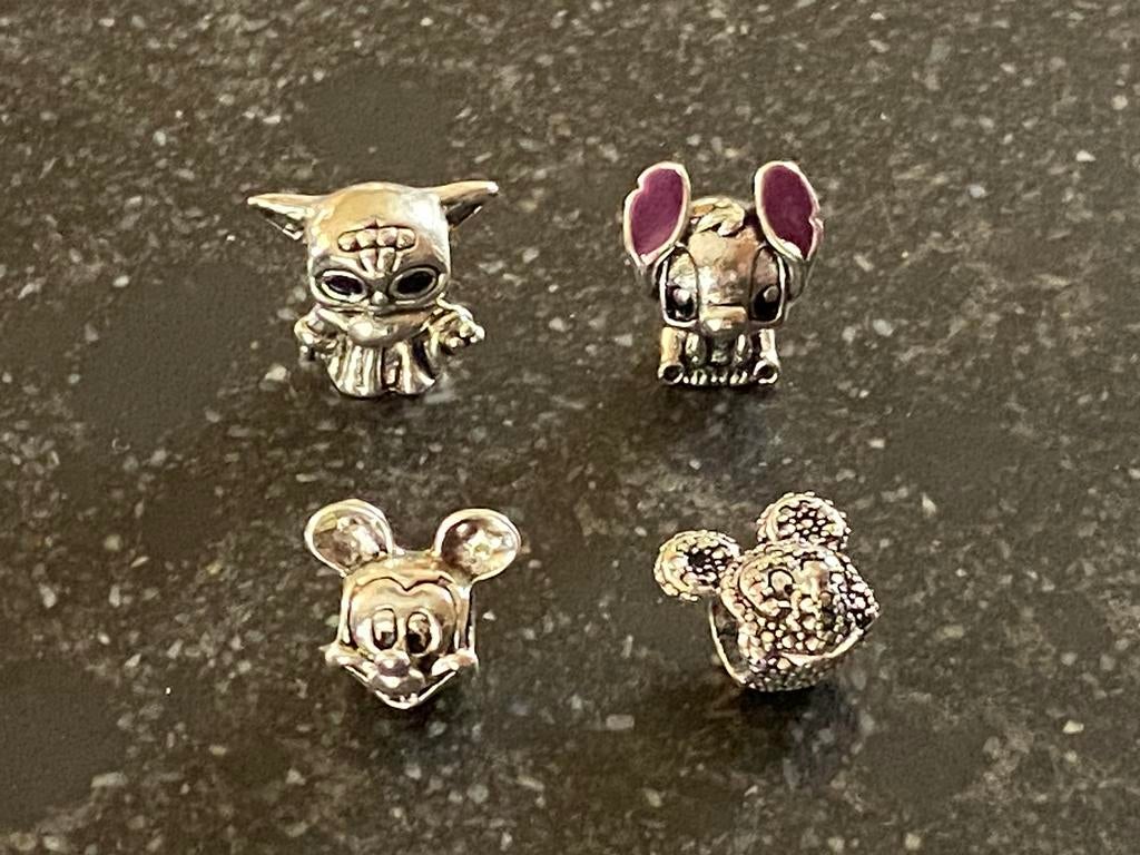 Bedels van Disney, NIEUW, 4 bedels of meer, Ophalen of Verzenden, Nieuw, Overige merken