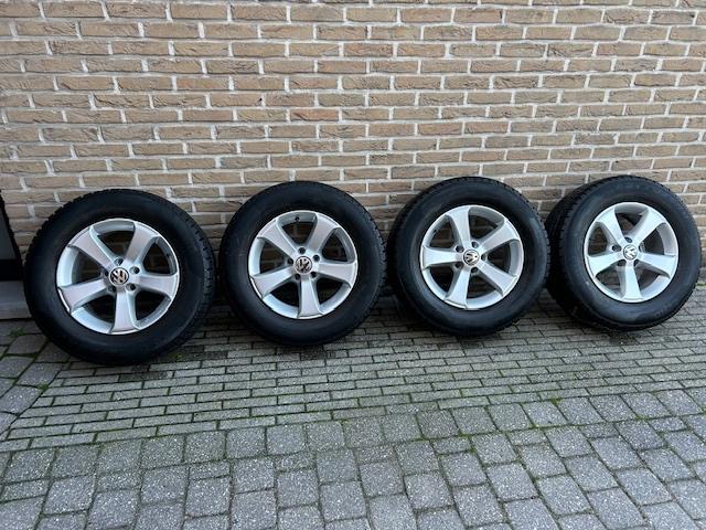 Winterbanden op velg voor VW Tiguan, Ophalen, 16 inch, Banden en Velgen, Winterbanden
