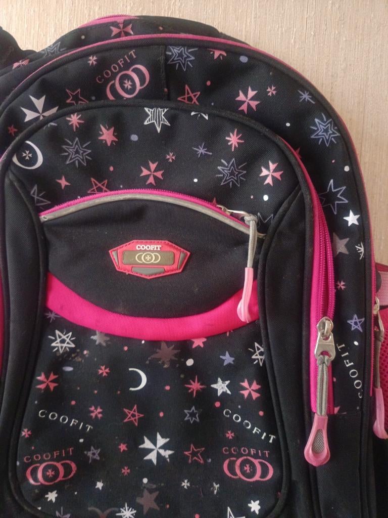 Cartable très jolie (2 disponibles), Enlèvement ou Envoi, Comme neuf