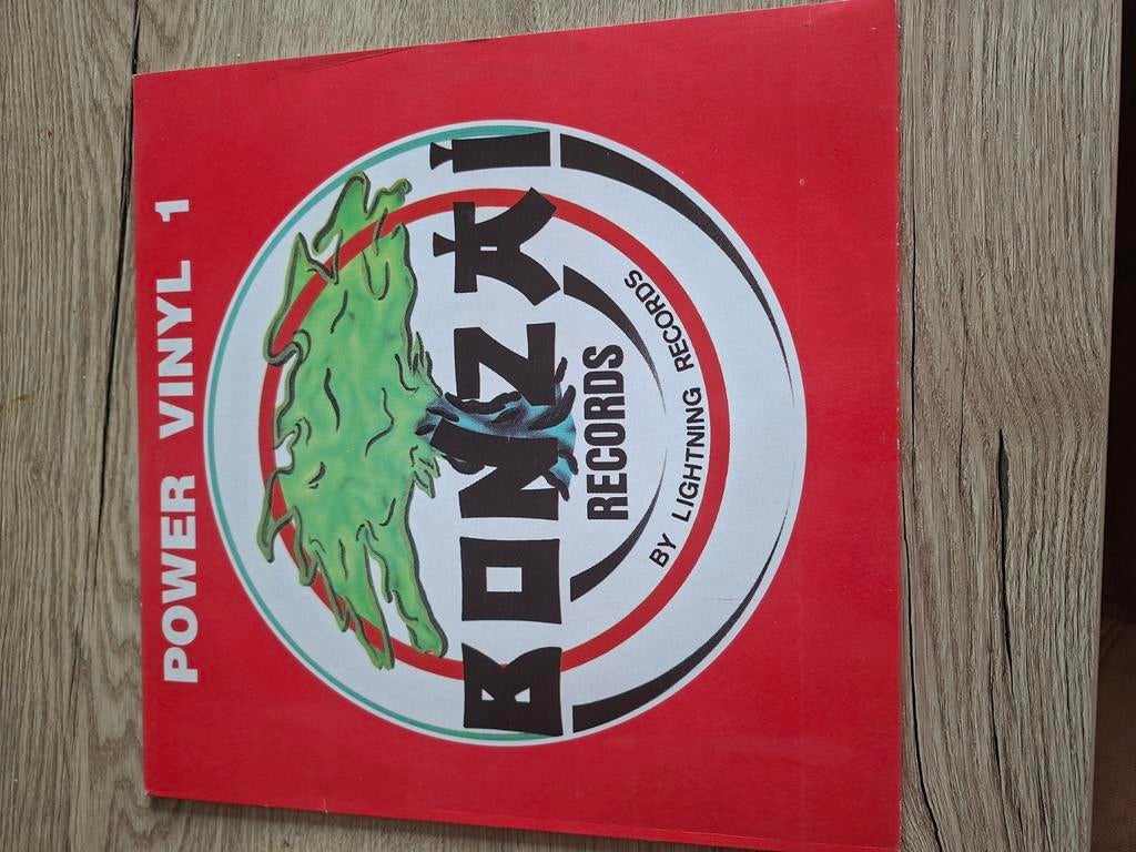 Bonzai vinyl 1, Enlèvement