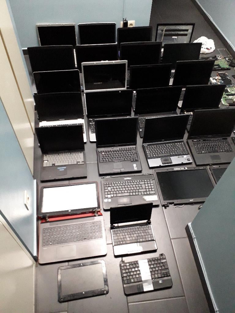 LOT PC DIVERS, Informatique & Logiciels, Enlèvement, Utilisé, Autres canaux, Logitech